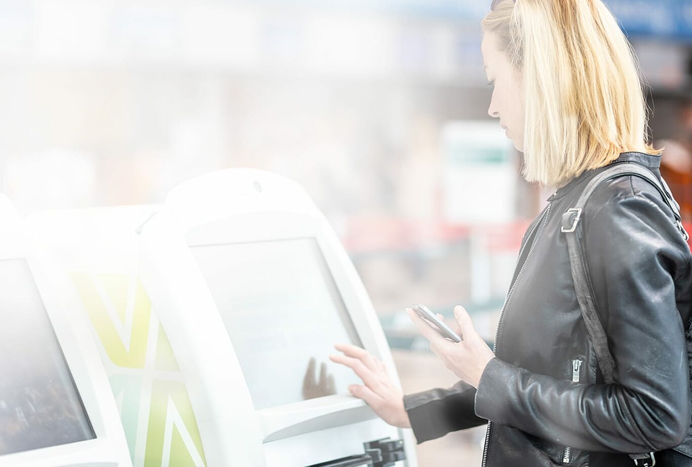 Dynatrace digital experience solutions background